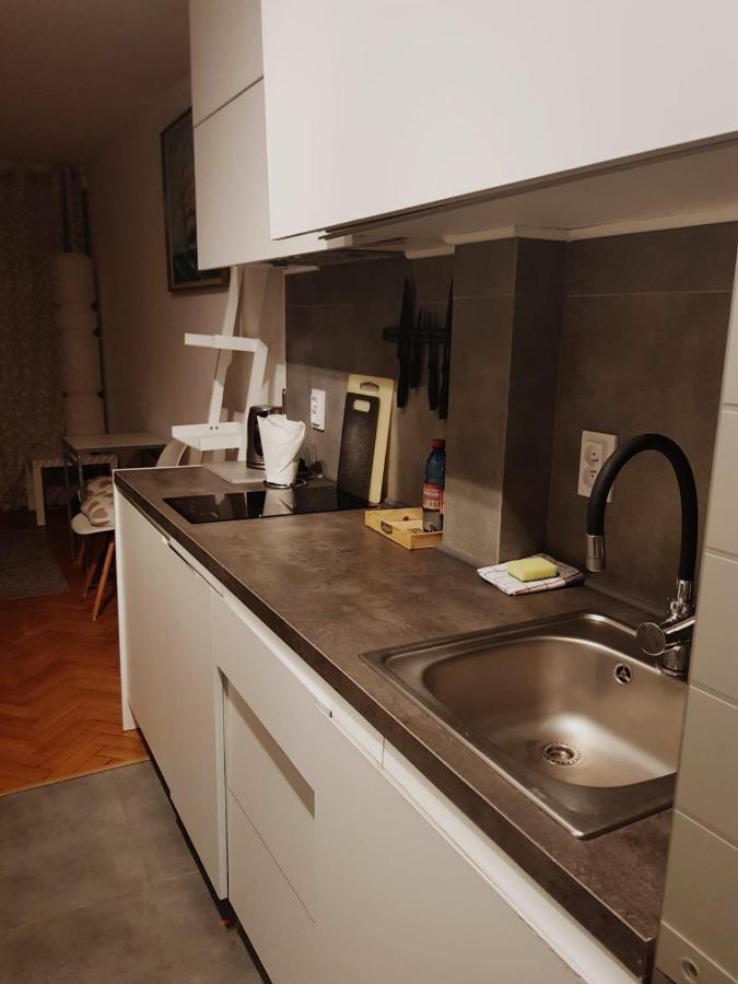 Apartament Plac Trzech Krzyzy Warsaw Exterior photo