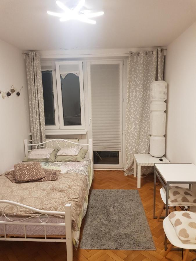 Apartament Plac Trzech Krzyzy Warsaw Exterior photo